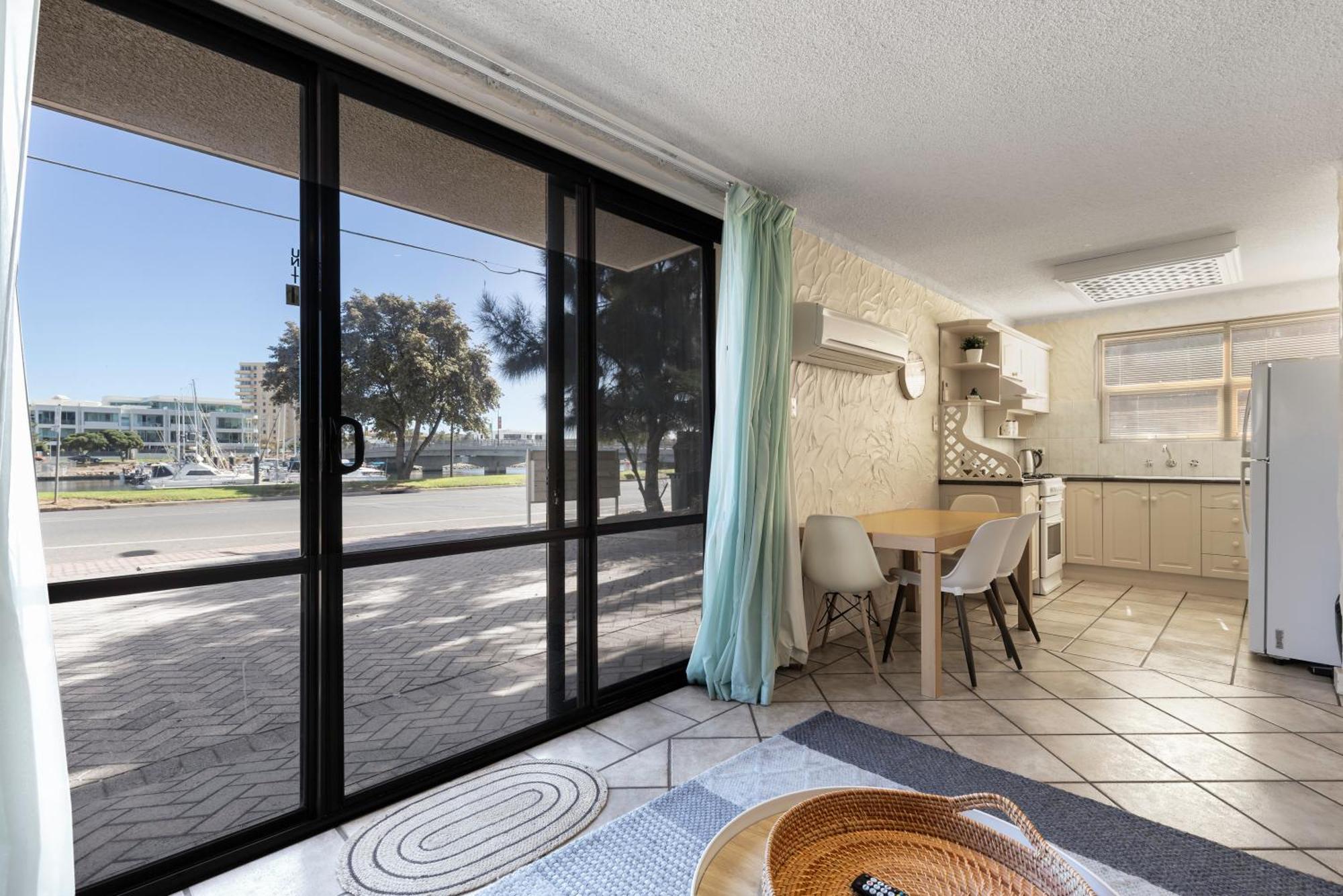 Bayswaterfront Apartments Adelaide Zimmer foto